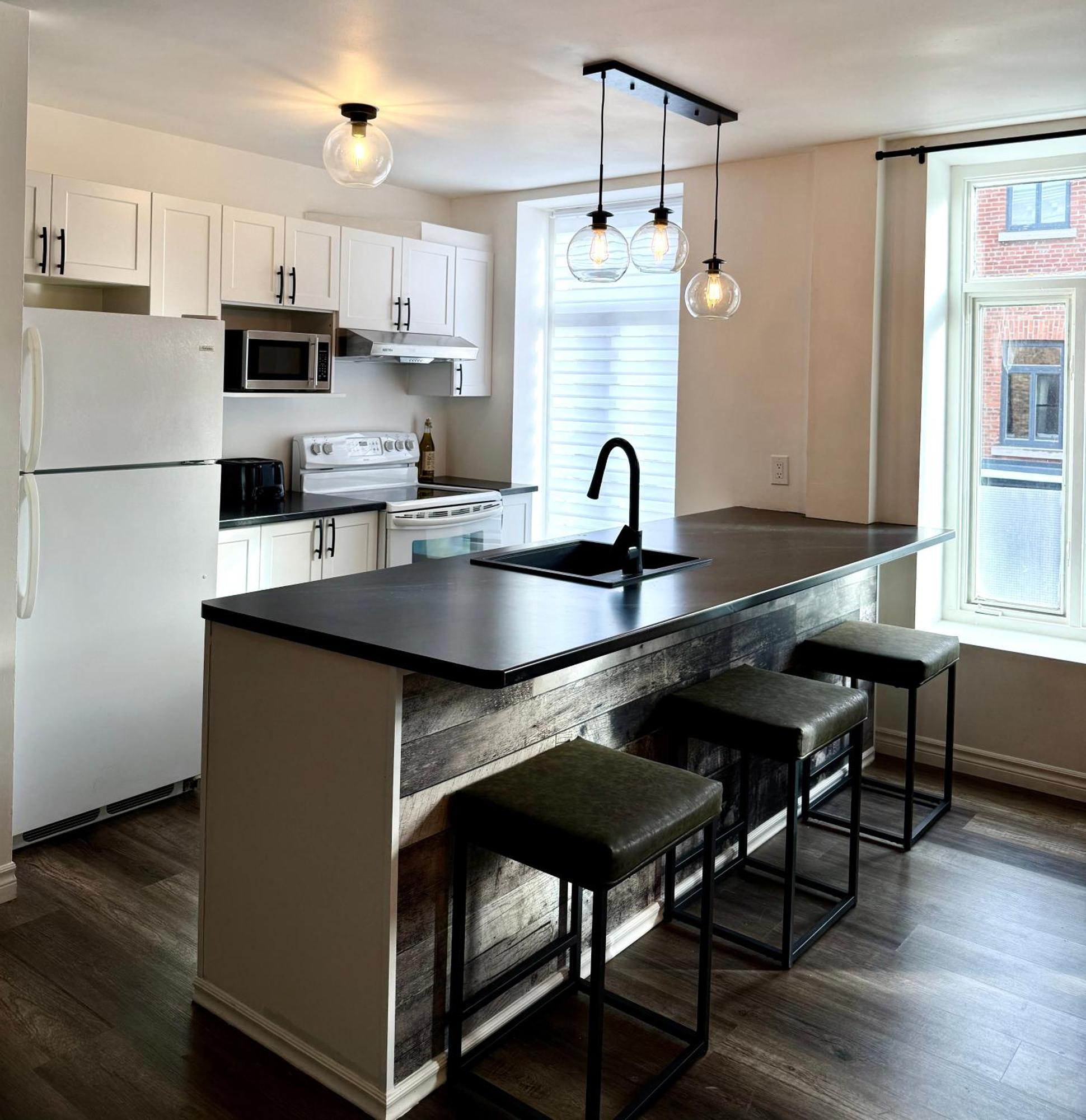 18-26-30 Saint-Joseph Est Apartment ควิเบกซิตี้ ภายนอก รูปภาพ
